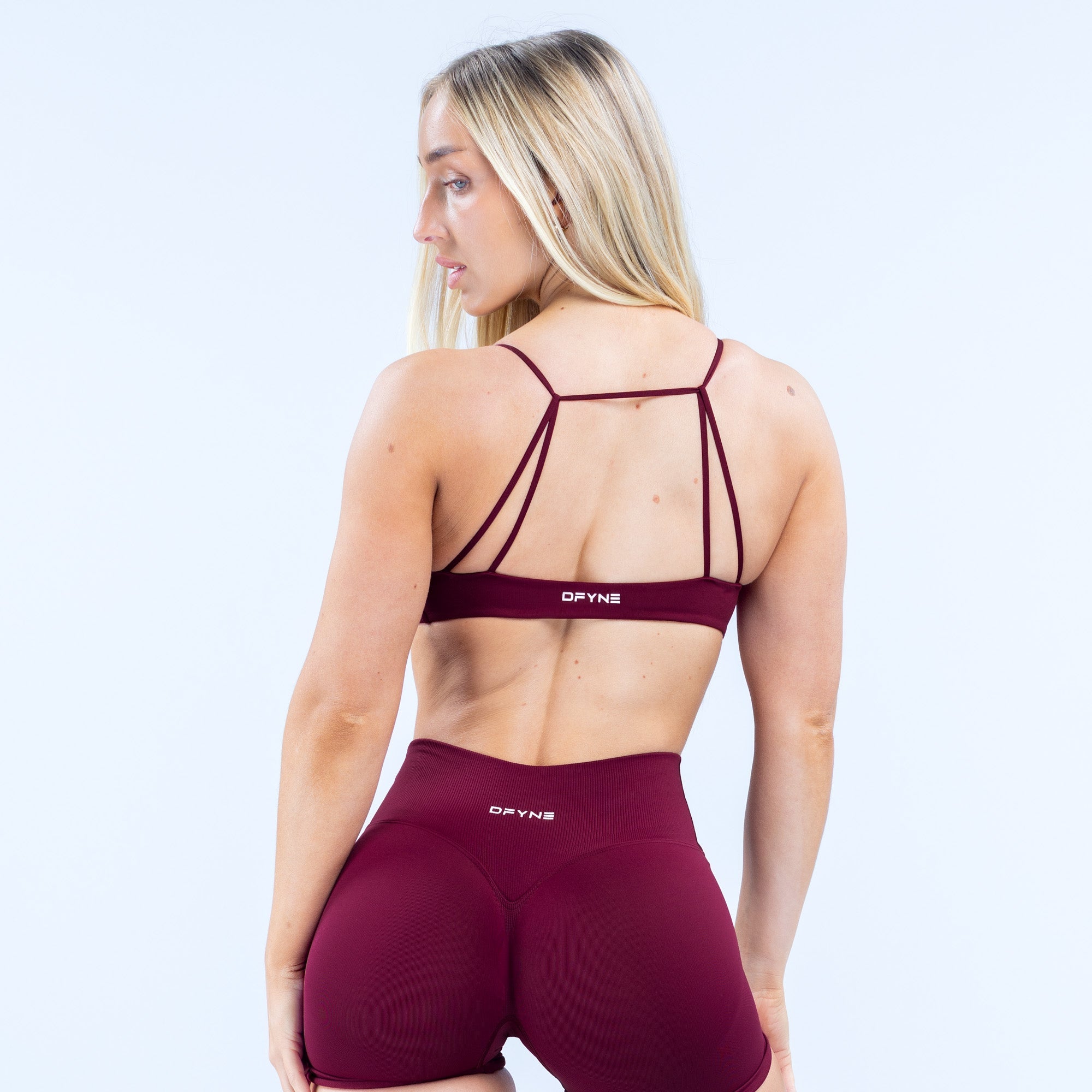 DFYNE DFYNE Vision Twist Front Sports Bra – Winter Berry